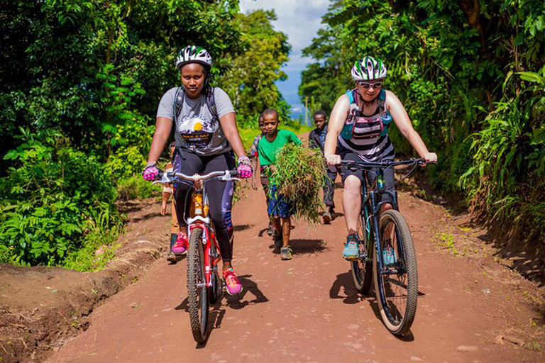 Excursión en bicicleta por los pueblos de Moshi