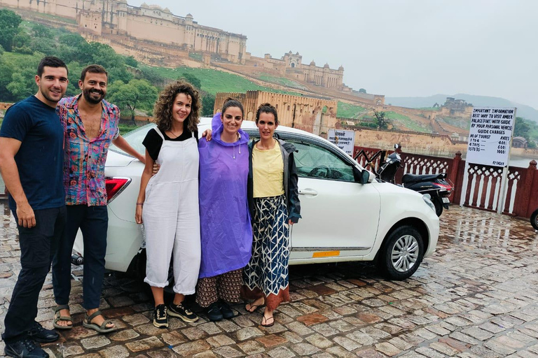 من دلهي: خدمة نقل خاصة من دلهي إلى جايبور في سيارة مكيفةنقل خاص بواسطة AC Car &amp; Driver