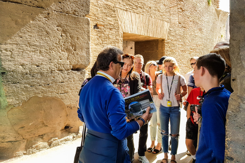 Rome: Colosseum, Roman Forum & Palatine Hill Tour Colosseum, Forum, and Palatine Hill Guided Tour in Italian
