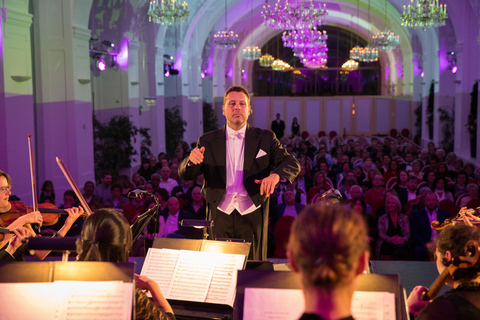 Wenen: avondrondleiding Schloss Schönbrunn, diner en concertVip-categorie