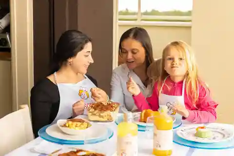 Módena: Clase de cocina de pasta y tiramisú en casa de un lugareño