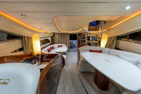 Cape Town: 3-Hour Private Luxury Yacht Charter with Drinks