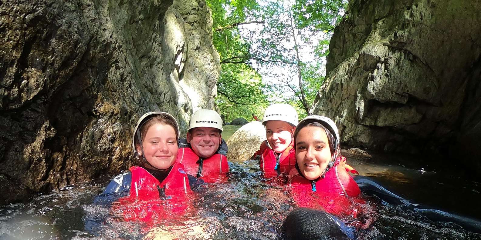 Snowdonia: Thrilling Gorge Walking Tour with Expert Guides