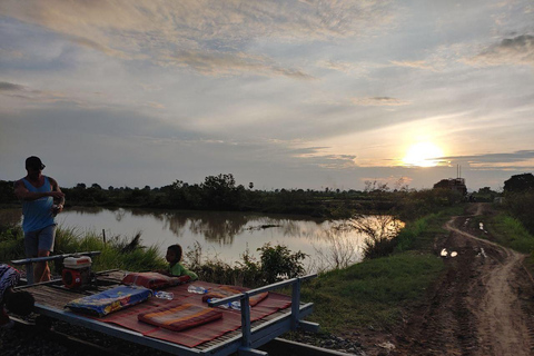 Da Siem Reap: escursione di un giorno a Battambang con viaggio in treno di bambù