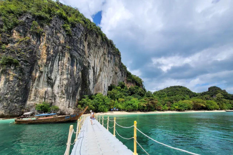 Passeio de barco particular pela ilha de Krabi HongPasseio pela ilha de Krabi Hong em um barco particular de cauda longa