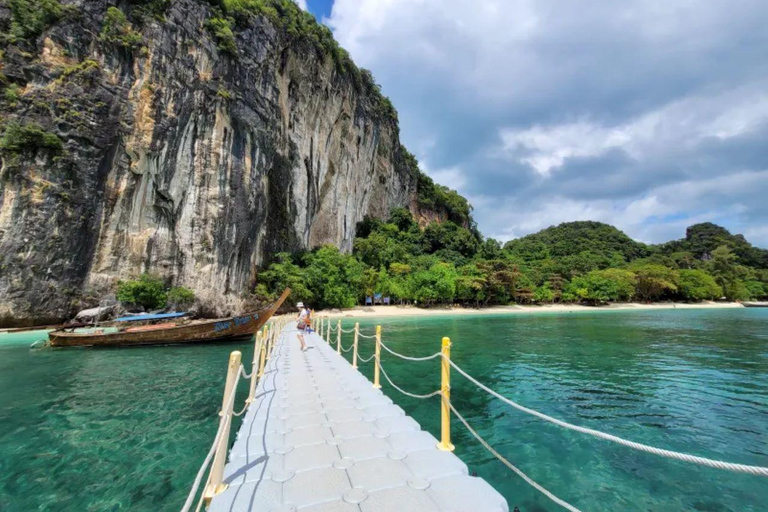 Passeio de barco particular pela ilha de Krabi HongPasseio pela ilha de Krabi Hong em um barco particular de cauda longa