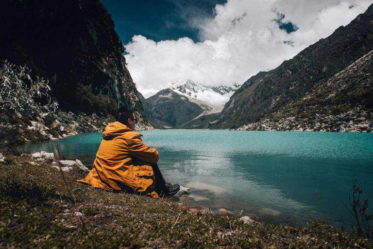 Ancash: Trekking à Laguna Parón com entrada | Dia inteiro|