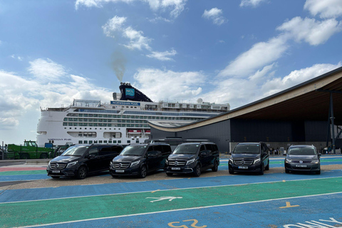 London to Southampton Port - Optional Via Stonehenge 4 Passengers MPV Vehicle
