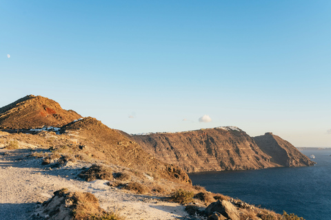 Santorini: begeleide wandeling naar krater en zonsondergang