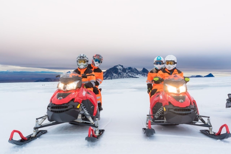 Reykjavik: Golden Circle Tagesausflug mit Schneemobil-AbenteuerDoppelter Ritt