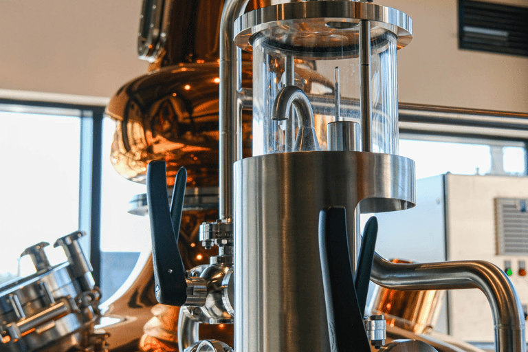 Inverness: Uile-bheist Distilleryand& Brewery Tour & Tasting