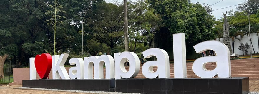 Ouganda : randonnée sur la colline de Muyenga avec vue sur le lac