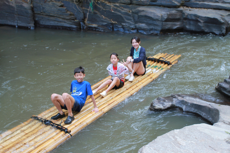 Chiang Mai: Ganztägige Kerchor Elefanten Eco Park Tour & Trek