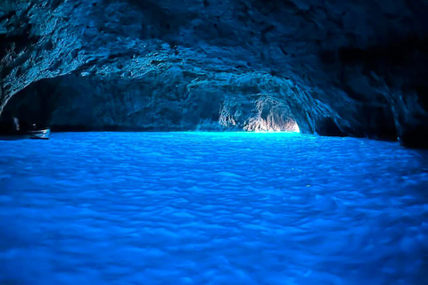 Depuis Positano : naviguez vers la beauté époustouflante de Capri