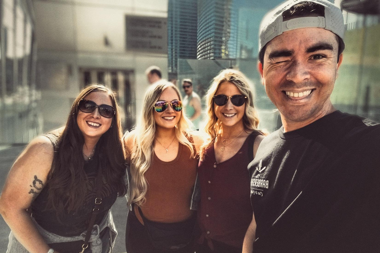 Explora lugares de interés: tour a pie por el Strip de Las Vegas.Explora lugares imprescindibles: tour a pie por el Strip de Las Vegas