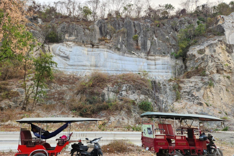 Battambang: escursione alla grotta dei pipistrelli con giro sul treno di bambùTreno serale Bamboo Train, pioggia, grotta dei pipistrelli giganti e grotta dei pipistrelli