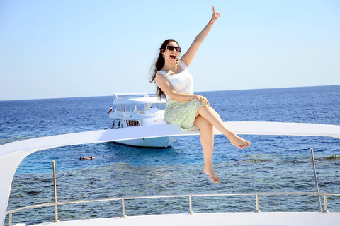 Sharm: Ras Mohamed & White Island Snorkeling, Diving & Lunch Option: Snorkeling with 1 Dive