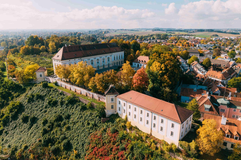 Early Start Dachau Memorial & Town: Guided Half-Day Tour