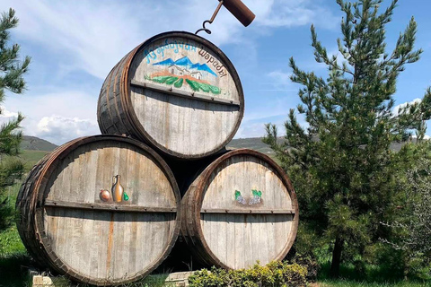 Shamakhi Seven Domes & Lahij Mountain Craft Tour