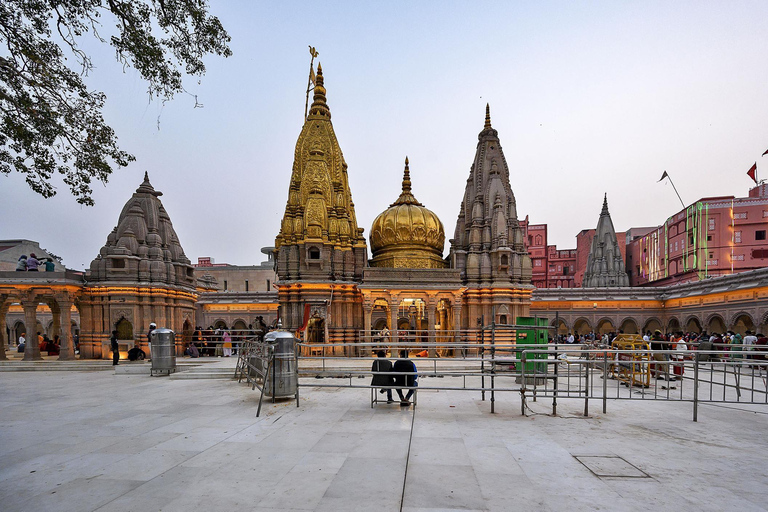 Overnight Varanasi Tour with Ganga Aarti & Boat Ride Tour with 4-Star Hotel, Car, Driver, Guide & Boat Ride