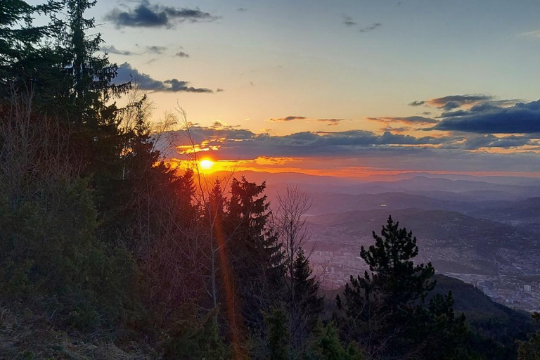 萨拉热窝：特雷贝维奇山铁索攀岩导览之旅Sarajevo: Trebević Mountain Via Ferrata Guided Tour