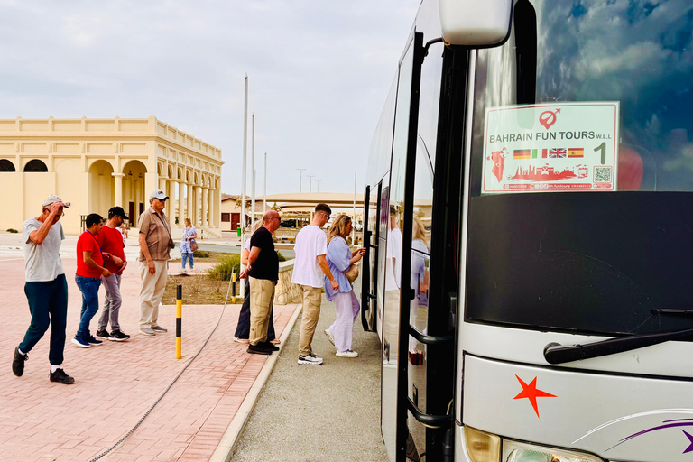 From Manama: Bahrain Full-Day Tour by Luxury Bus