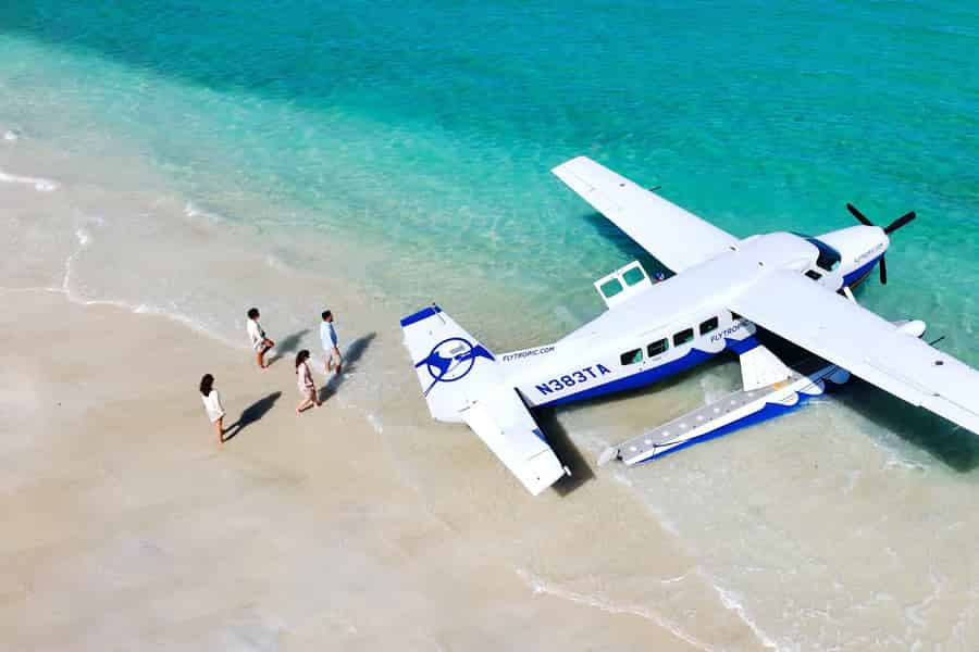 Tagestour zur Bahamas-Insel Bimini per Wasserflugzeug. Foto: GetYourGuide