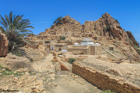 Berber Tour:Oudhna, Zaghouan en Zriba vanuit hotel of bootcruise