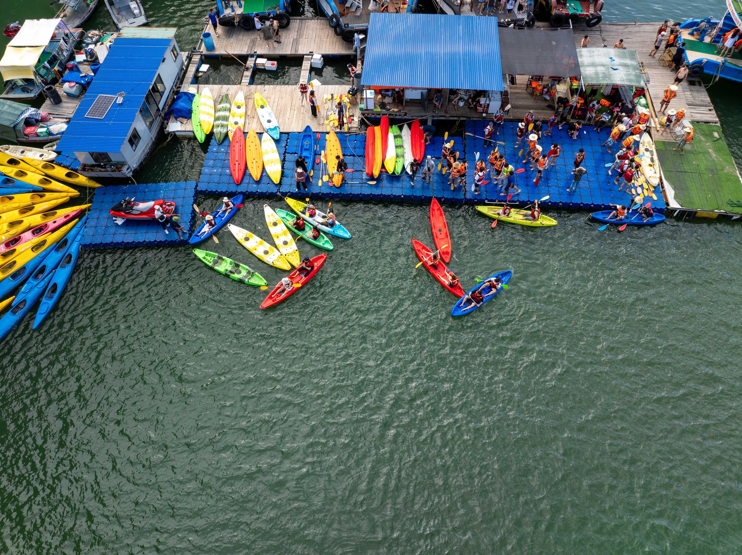 Ninh Binh: 2-tägiges Abenteuer auf der Insel Cat Ba & Bootsfahrt in der Lan-Ha-Bucht