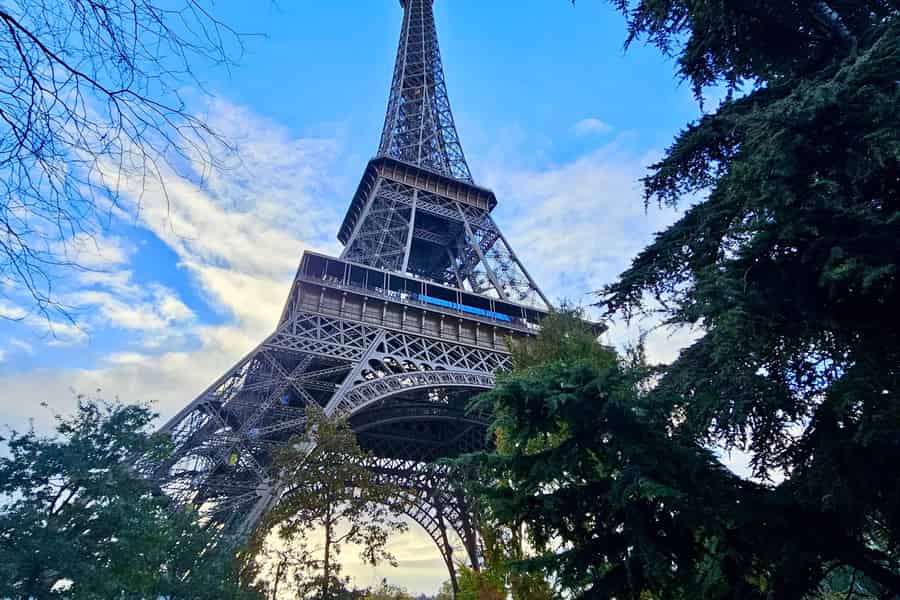 Eiffelturm: Ticket zum Gipfel oder 2. Stock mit dem Aufzug. Foto: GetYourGuide