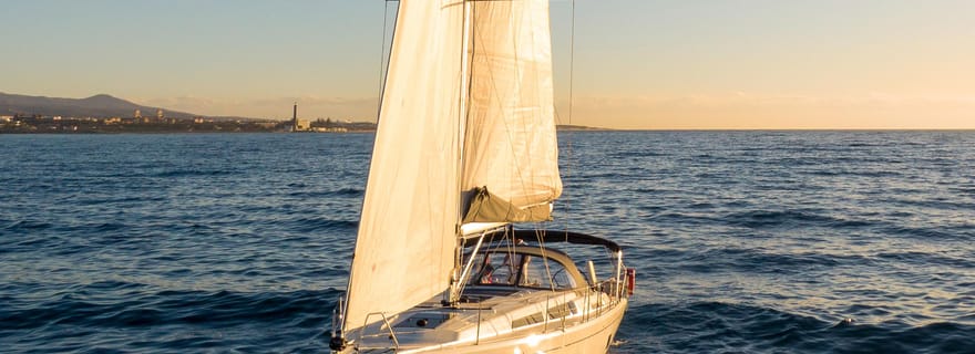 Voile au coucher du soleil à Maspalomas