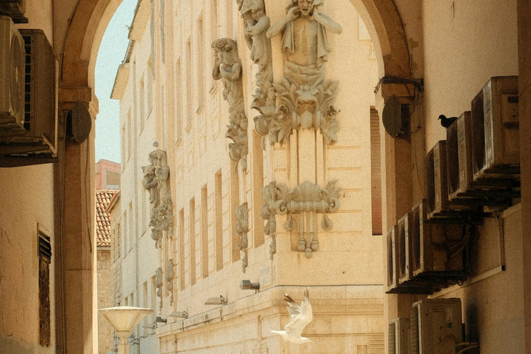 Split Then & Now: Palace & City Life – Small Group Tour