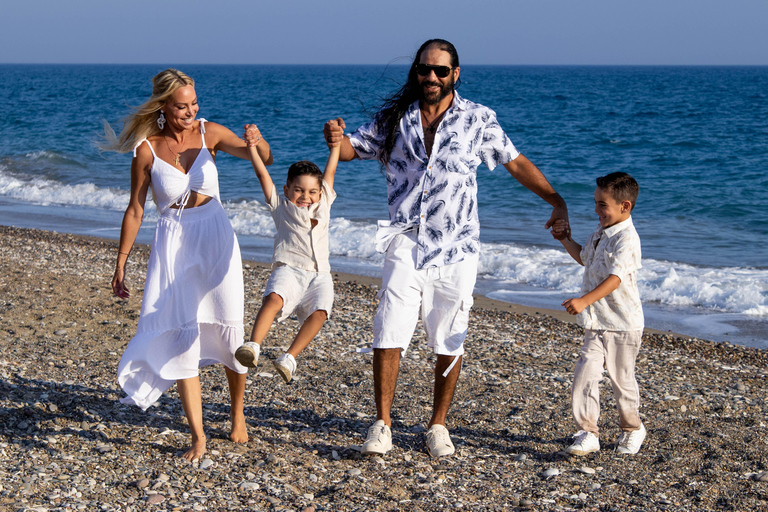 Cyprus: Private Photo Session with Professional Photographer Limassol: Private Photo Session with Photographer