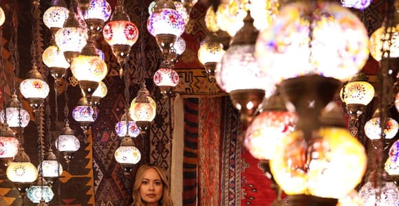 Cappadocia: Private Cave Studio Photoshoot with Hotel Pickup