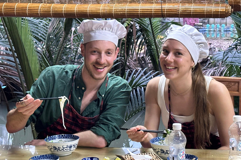 Hoi An: Market -Cooking Class Pho Beef & Dancing Basket Boat HA Happy: Black & White Coffee Making Class Without Pick up