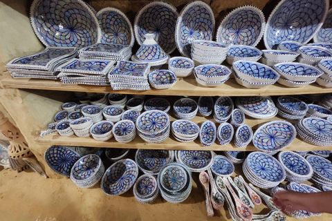 Süd-Djerba mit dem Roller: Olivenbäume, Töpferwaren und SonnenuntergangSüden von Djerba mit dem Roller: Olivenbäume, Töpferwaren und Sonnenuntergang