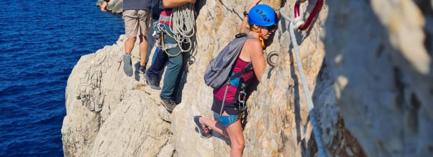 Marseille : Via Ferrata dans la calanque de Sormiou