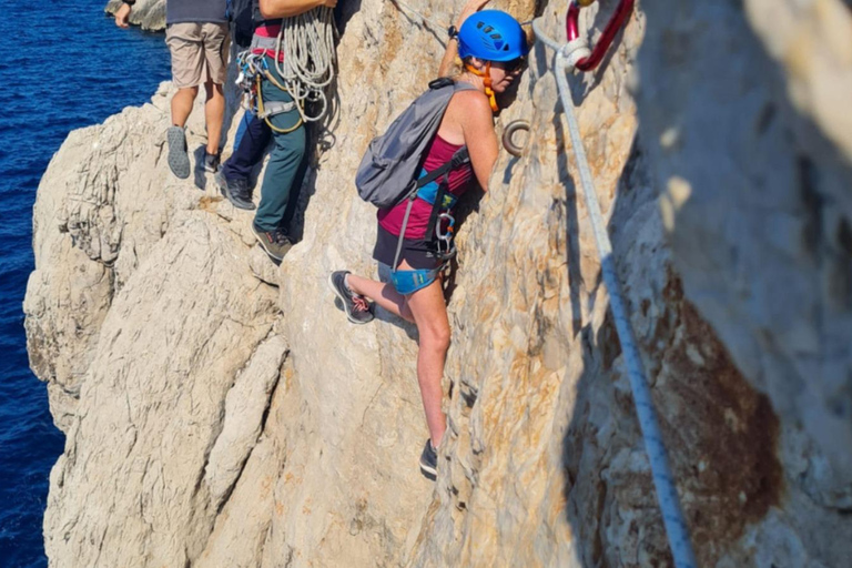 Marsylia: via ferrata w kalanque Sormiou