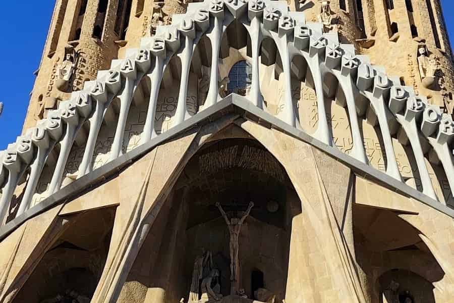 Barcelona: 3-stündiger Rundgang durch die Stadt & Überraschung. Foto: GetYourGuide Barcelona: 3-stündiger Rundgang durch die Stadt & Überraschung. Foto: GetYourGuide