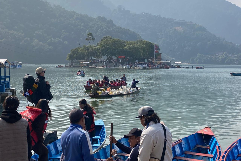 Pokhara: Półdniowa wędrówka – „Kultura, przyroda i duchowość”Pokhara: półdniowa wędrówka, „kultura, przyroda i duchowość”
