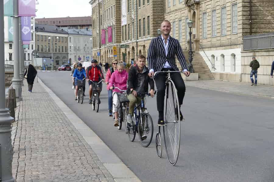 Göteborg: Geführte Stadtrundfahrt mit dem Fahrrad und ortskundigem Guide. Foto: GetYourGuide Göteborg: Geführte Stadtrundfahrt mit dem Fahrrad und ortskundigem Guide. Foto: GetYourGuide