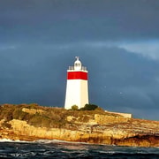 Hobart: Harbor Cruise Iron Pot Lighthouse with Scenic Views