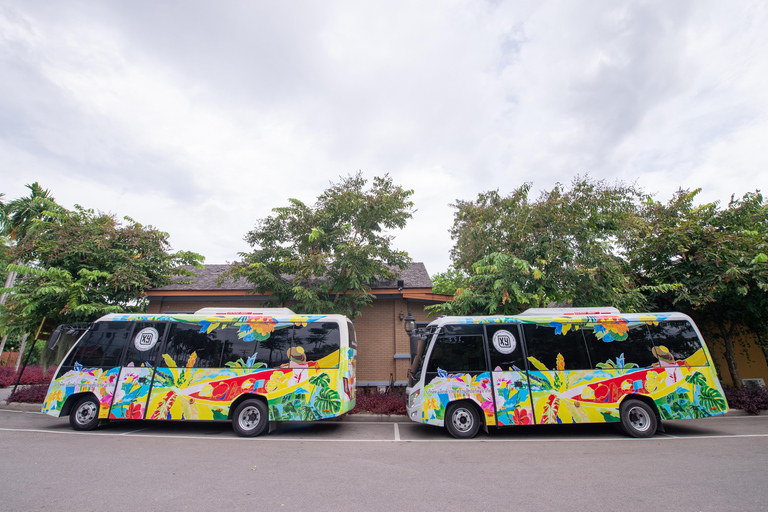 Bangkok: Floating Market & Train Tour with Michelin & Pickup