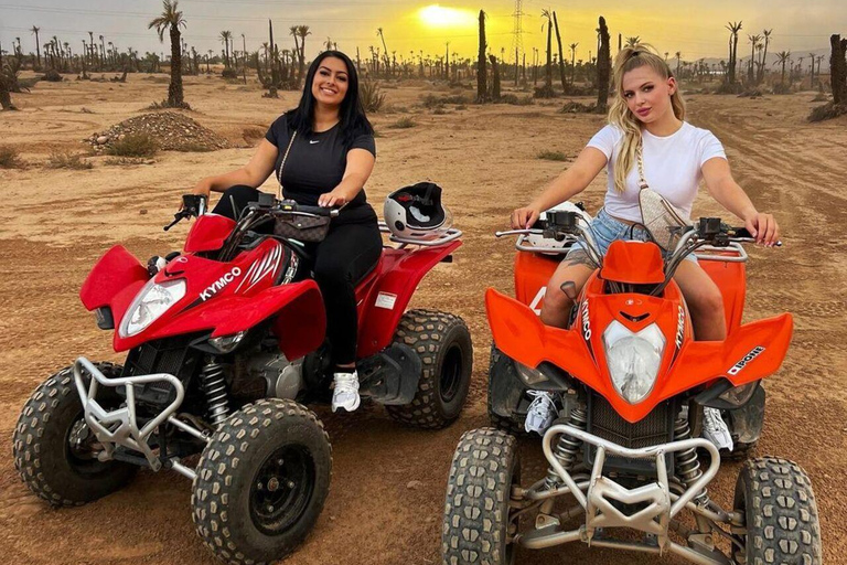 Paket, Quad, Kamelritt bei Sonnenuntergang, Mahlzeit mit Einheimischen in PalmPaket, Quad-Bike, Kamelritt bei Sonnenuntergang & Abendessen à Palm Grove