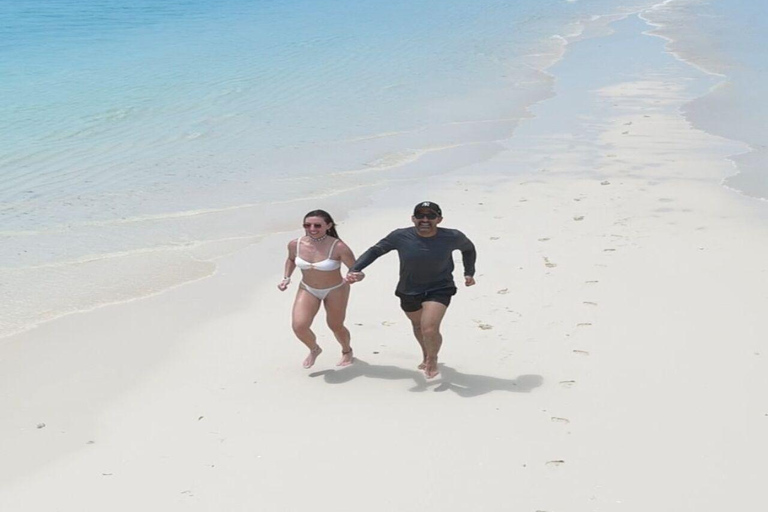 Zanzibar: prywatny rejs wycieczkowy z przewodnikiem na mieliźnie NyundoZanzibar: prywatny rejs wycieczkowy z przewodnikiem na ławicę piaskową Nyundo