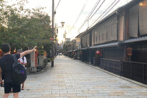 Miyako Odori Performance and Gion Walking Tour in Kyoto