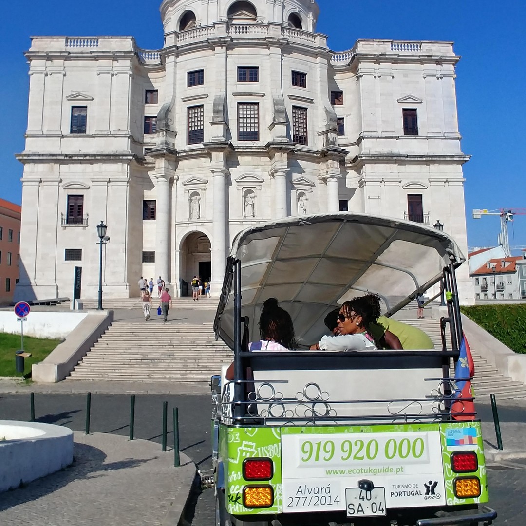 Colagem de mídia