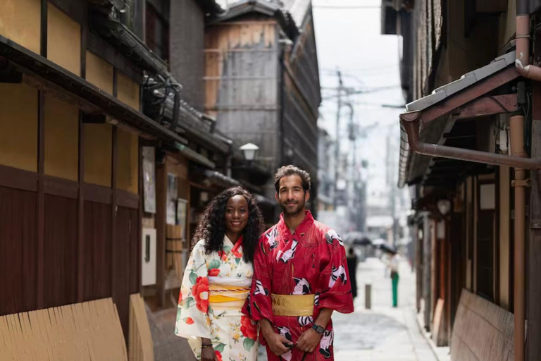 Kyoto Instagram tour with a private photographer.