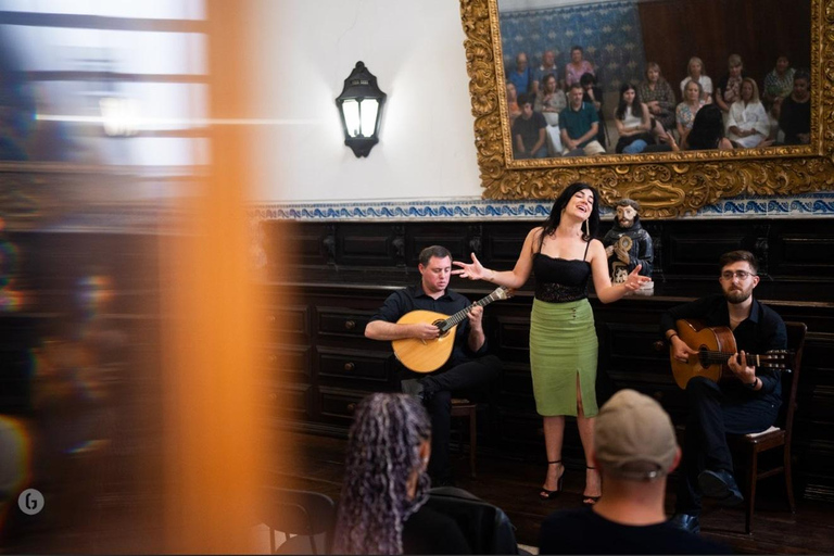 “Porto: Fado Show with Guided Tour in a Historic Monastery”