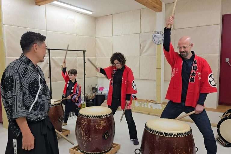 Kanazawa: Japanese Drum Lesson with professional players